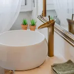 Host4u - Petit Vittoria In Center