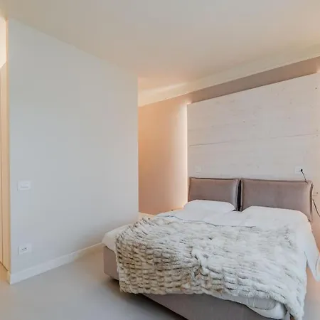 Petite Vittoria - - By Host4u Appartement