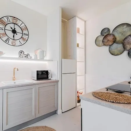 Host4u - Petit Vittoria In Center Apartment