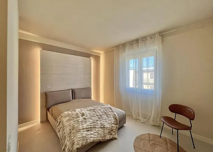 Apartment Host4u - Petit Vittoria In Center Brescia