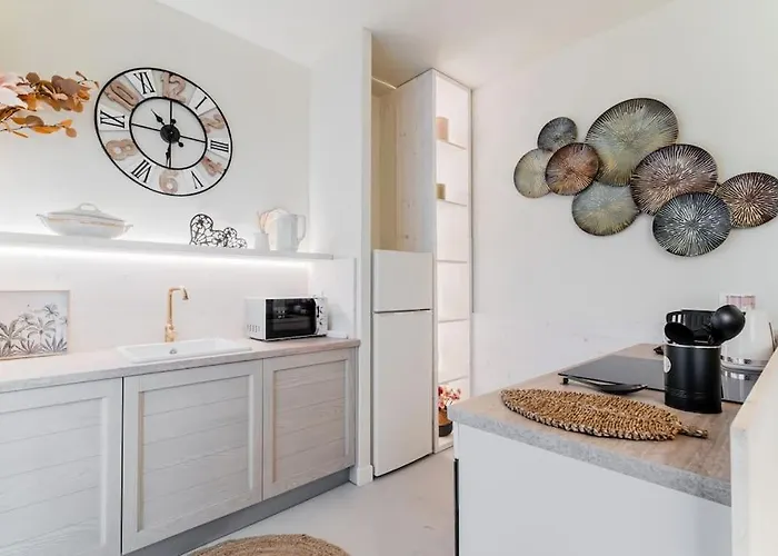 Host4u - Petit Vittoria In Center Apartment