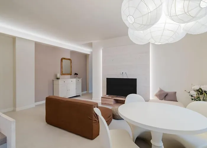 Host4u - Petit Vittoria In Center *